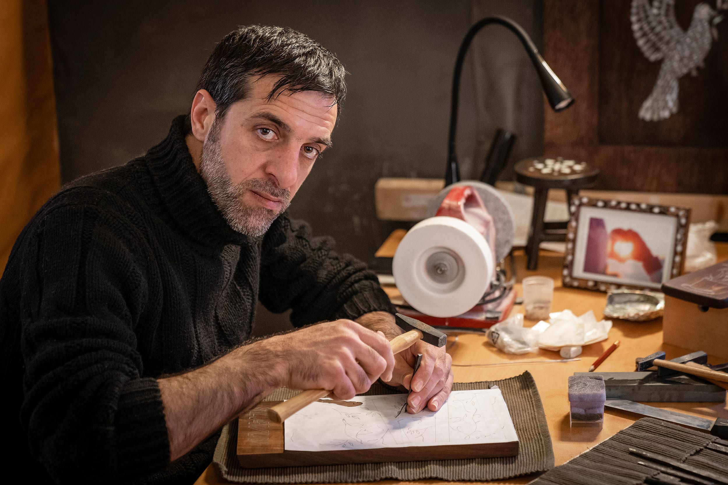 A Syrian maker at work in the Netherlands